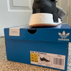 Adidas NMD_R1 Primeblue Size M6.5